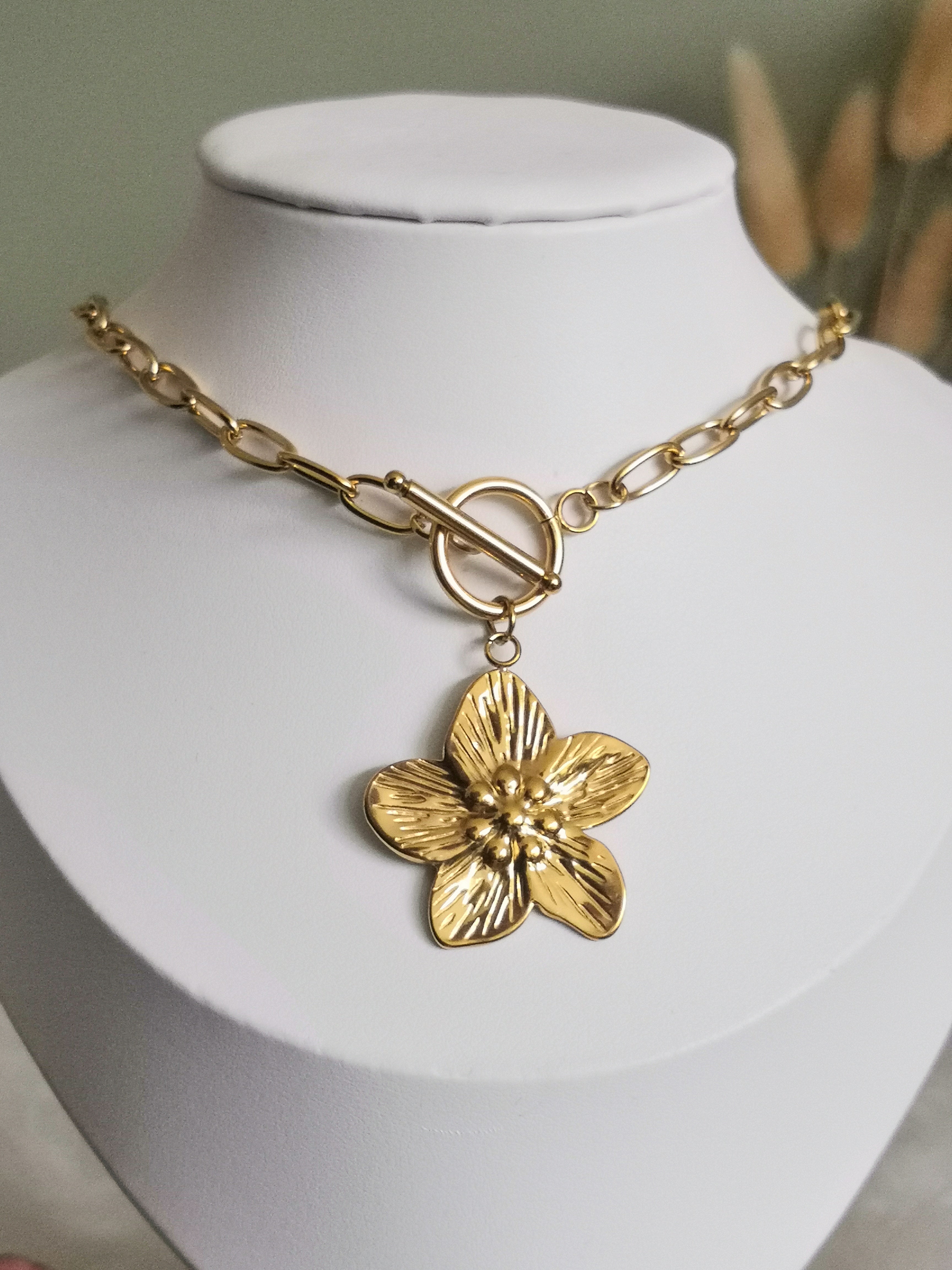 Collier Fleur Cerisier