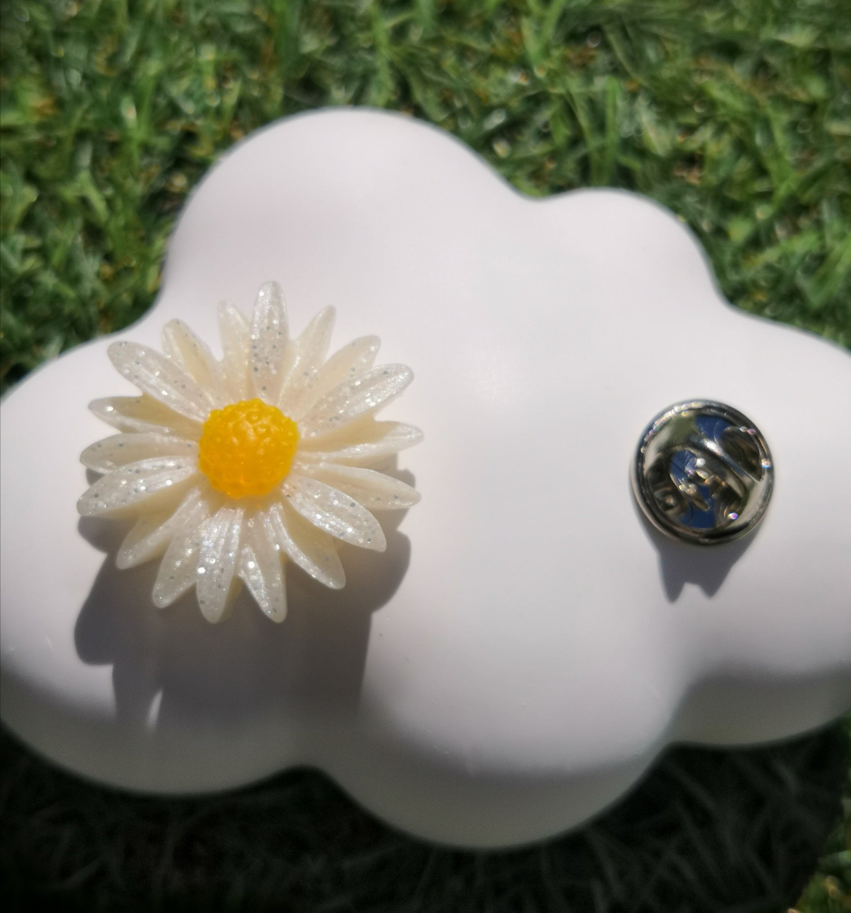 Pin's Marguerite blanc