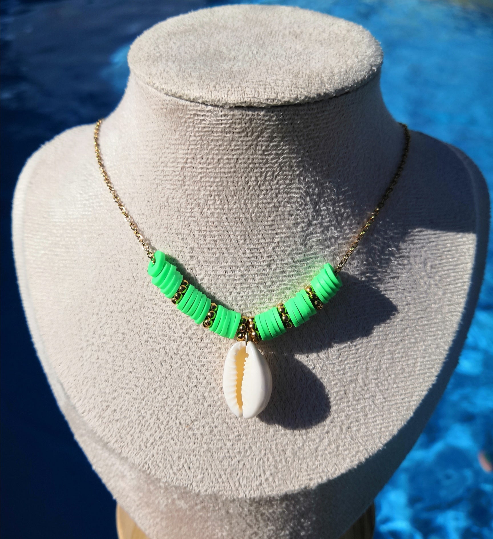 Collier coquillage vert